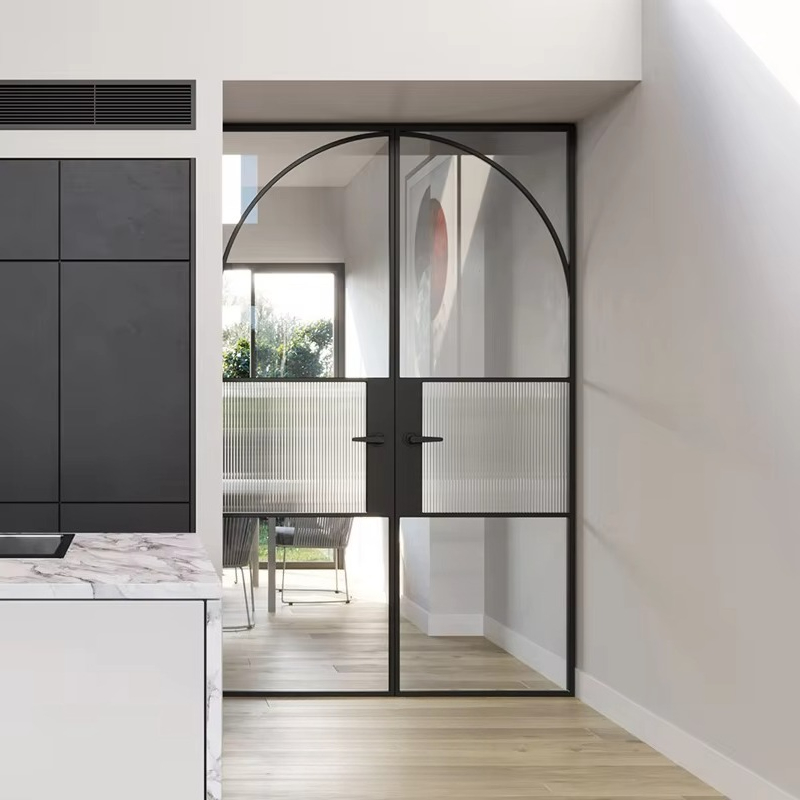 現代的なスライド式室内ガラスドア、黒色の金属フレーム、ミニマ - Commercial Kitchen Interior のレビューと価格